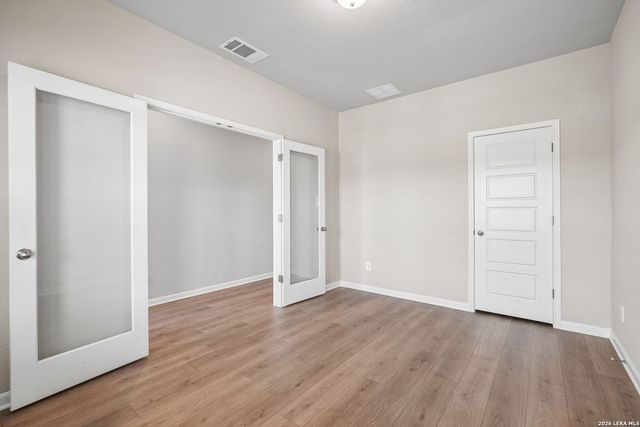 1250 Nikos Hollow, San Antonio, TX 78245