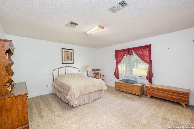 1221 Pieper Rd, New Braunfels, TX 78130