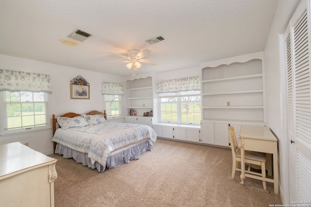 1221 Pieper Rd, New Braunfels, TX 78130