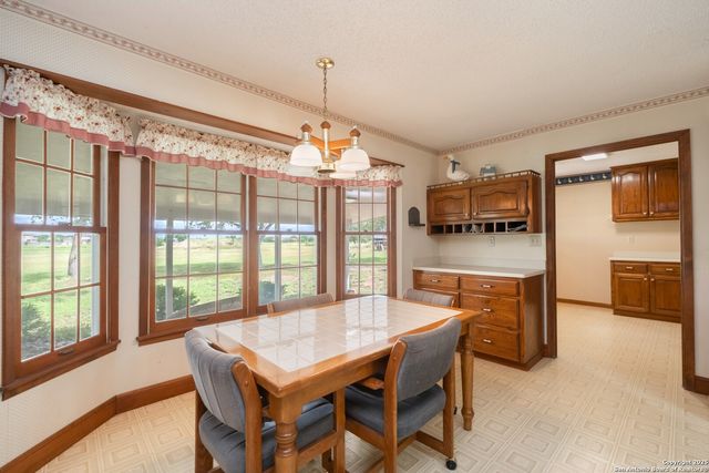 1221 Pieper Rd, New Braunfels, TX 78130