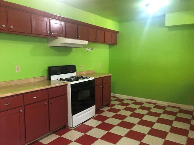 9314 Valley Stream Street, Houston, TX 77037