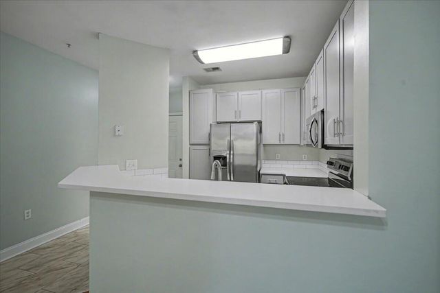 2021 Basildon Road 2021, Mount Pleasant, SC 29466