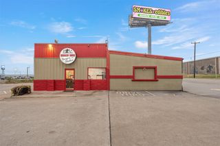100 Czech Inn Drive, West, TX 76691
