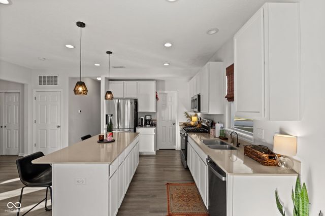 1271 Peregrine Lane, Greenwood, IN 46143