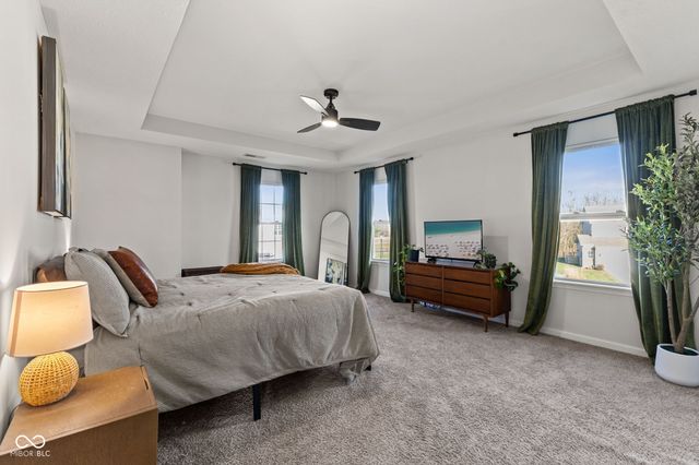 1271 Peregrine Lane, Greenwood, IN 46143