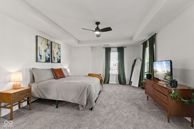 1271 Peregrine Lane, Greenwood, IN 46143