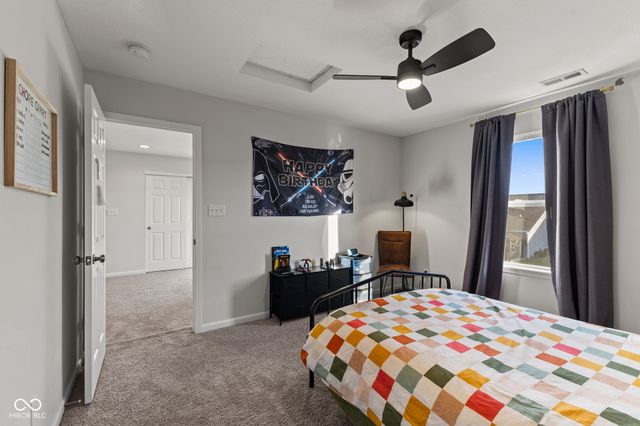 1271 Peregrine Lane, Greenwood, IN 46143