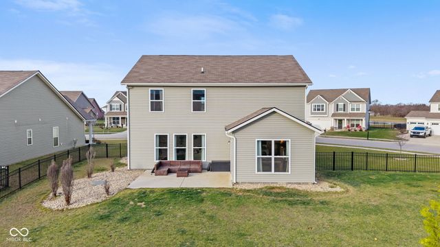 1271 Peregrine Lane, Greenwood, IN 46143