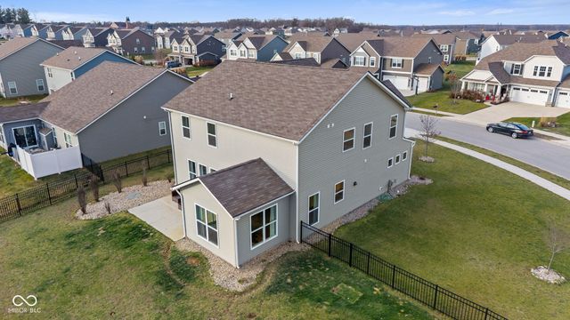 1271 Peregrine Lane, Greenwood, IN 46143