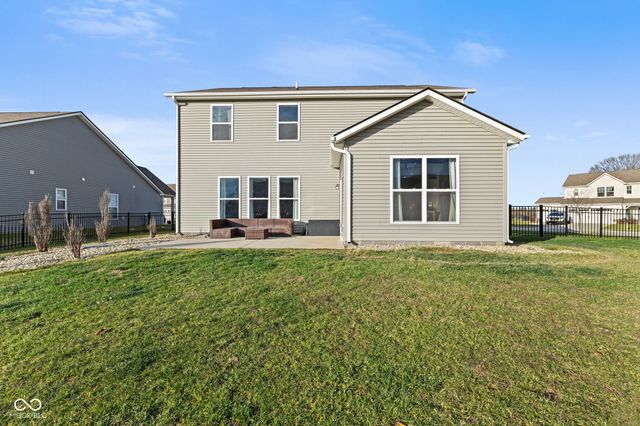 1271 Peregrine Lane, Greenwood, IN 46143