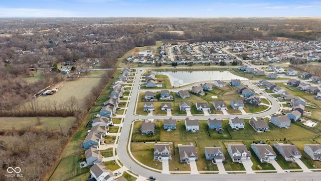 1271 Peregrine Lane, Greenwood, IN 46143