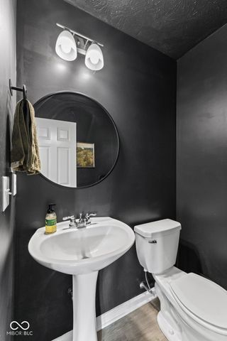 1271 Peregrine Lane, Greenwood, IN 46143