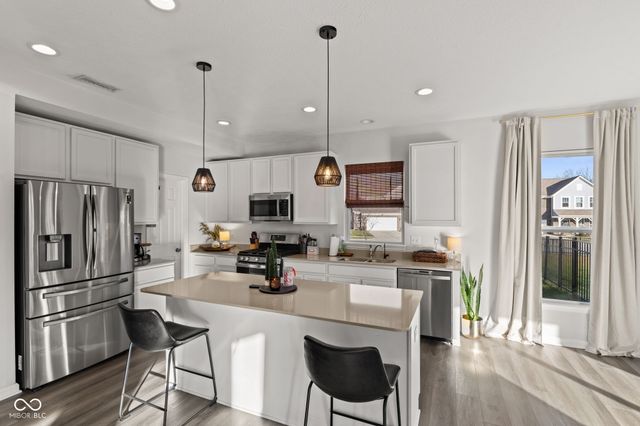 1271 Peregrine Lane, Greenwood, IN 46143