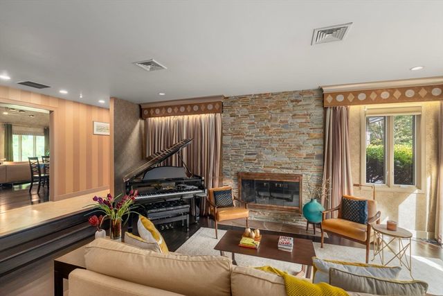 211 Eliot Street, Natick, MA 01760