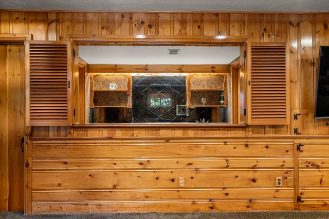 211 Eliot Street, Natick, MA 01760