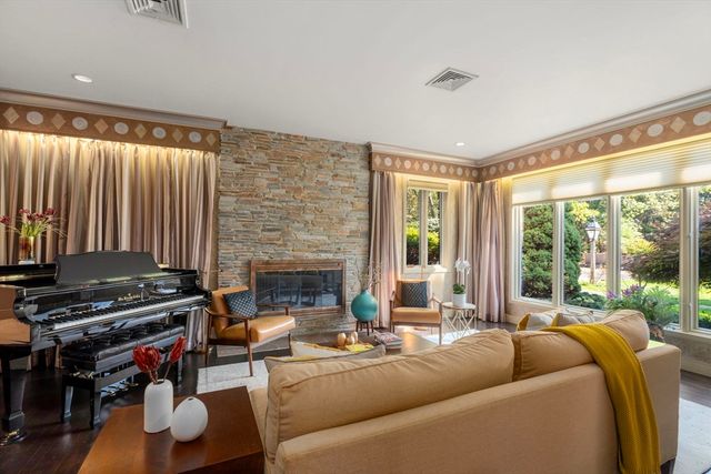 211 Eliot Street, Natick, MA 01760