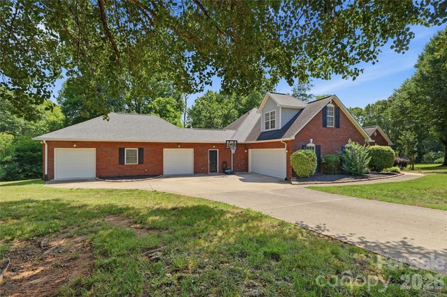 3805 Glen Haven Drive SW, Concord, NC 28027