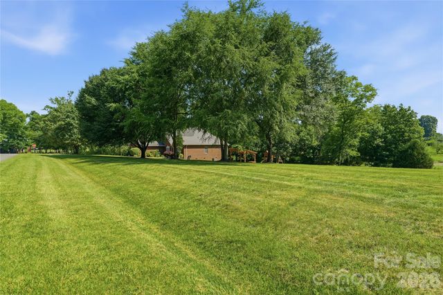 3805 Glen Haven Drive SW, Concord, NC 28027