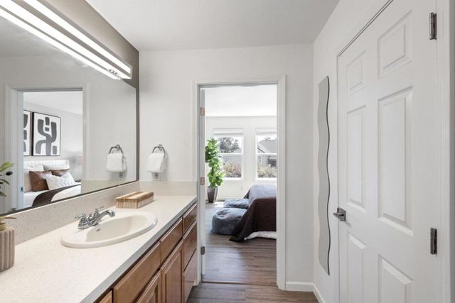 685 Dartmore Lane 165, Hayward, CA 94544