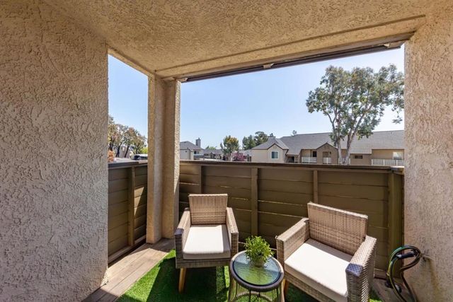 685 Dartmore Lane 165, Hayward, CA 94544