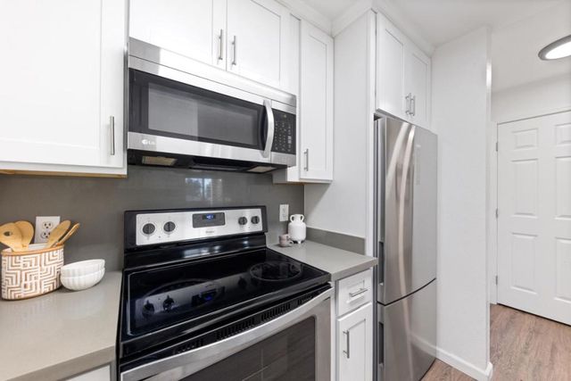 685 Dartmore Lane 165, Hayward, CA 94544