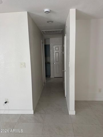 8837 W HIGHLAND Avenue, Phoenix, AZ 85037