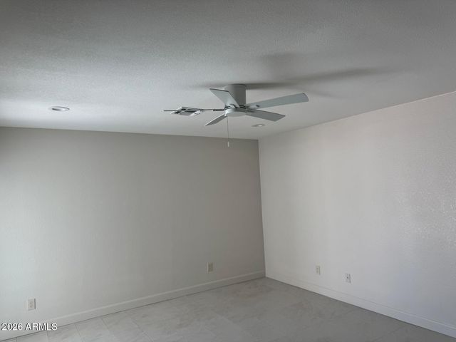 8837 W HIGHLAND Avenue, Phoenix, AZ 85037