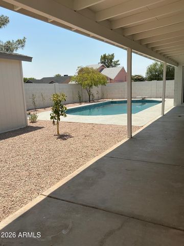 8837 W HIGHLAND Avenue, Phoenix, AZ 85037