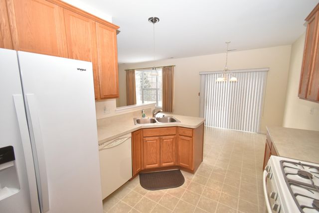 1390 Mackinaw Place, Schererville, IN 46375