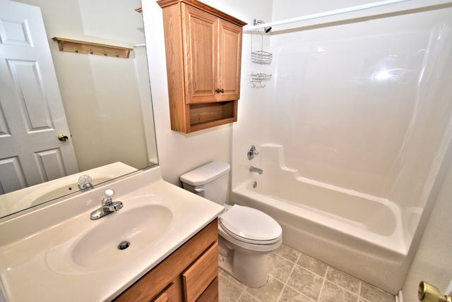 1390 Mackinaw Place, Schererville, IN 46375