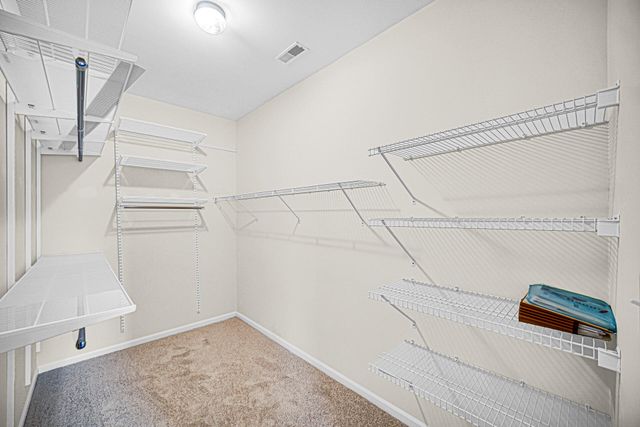 1390 Mackinaw Place, Schererville, IN 46375