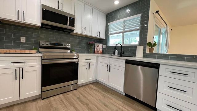 54200 Avenida Juarez, La Quinta, CA 92253