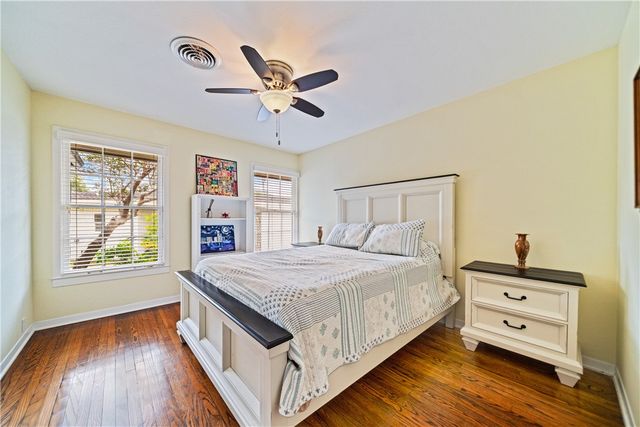 429 Bermuda Pl, Corpus Christi, TX 78411