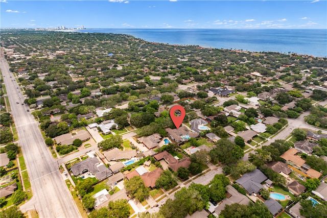 429 Bermuda Pl, Corpus Christi, TX 78411