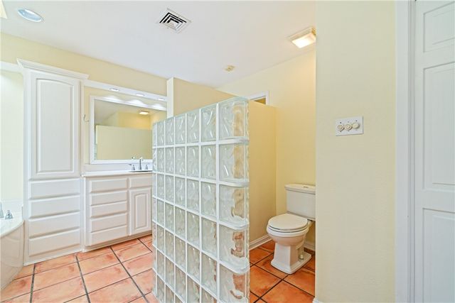 429 Bermuda Pl, Corpus Christi, TX 78411
