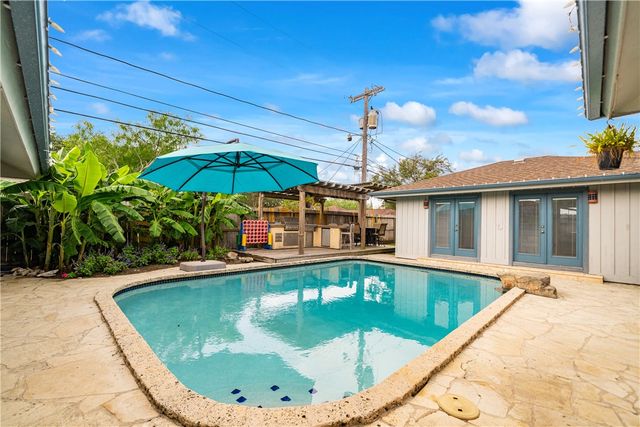 429 Bermuda Pl, Corpus Christi, TX 78411