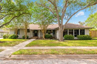 429 Bermuda Pl, Corpus Christi, TX 78411