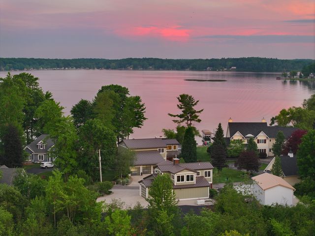 3381 Northshore Drive, Pierson Twp, MI 49339