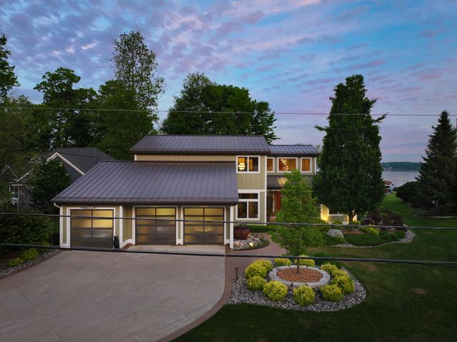 3381 Northshore Drive, Pierson Twp, MI 49339