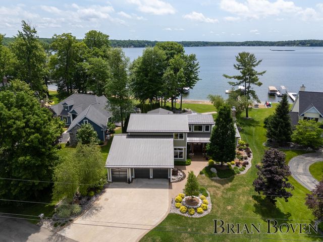 3381 Northshore Drive, Pierson Twp, MI 49339