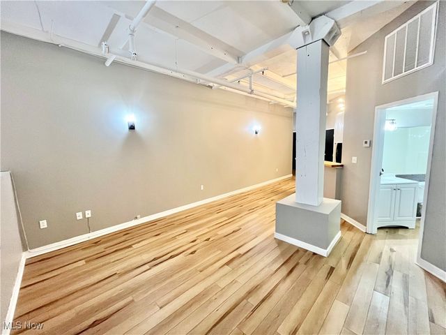 1133 W 9th Street 103, Cleveland, OH 44113