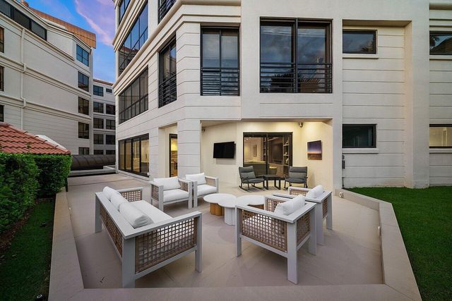 7383 Orangewood Lane 501, Boca Raton, FL 33433
