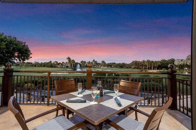 7383 Orangewood Lane 501, Boca Raton, FL 33433