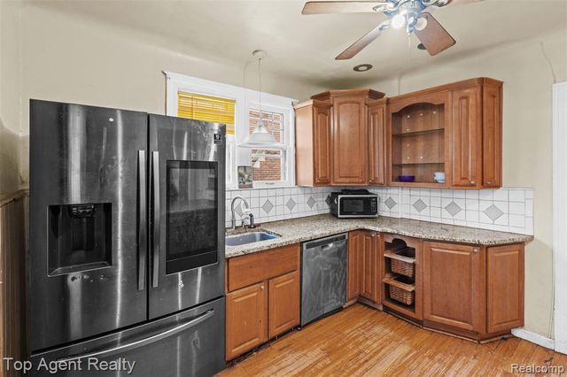 14529 Grandmont Avenue, Detroit, MI 48227