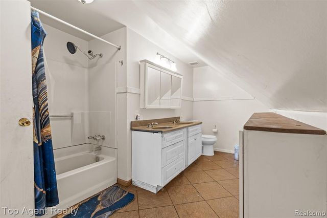 14529 Grandmont Avenue, Detroit, MI 48227