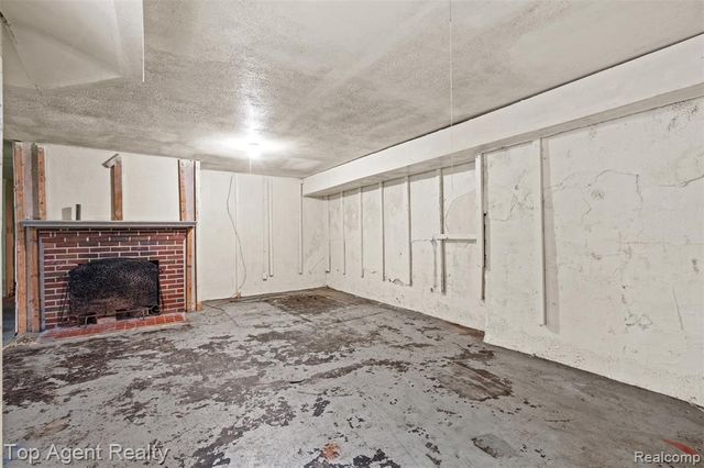 14529 Grandmont Avenue, Detroit, MI 48227