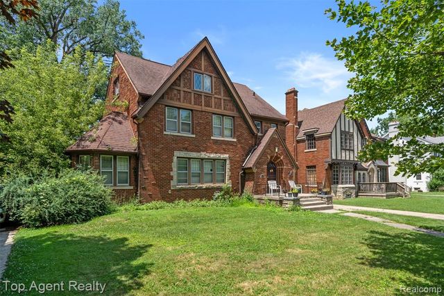 14529 Grandmont Avenue, Detroit, MI 48227