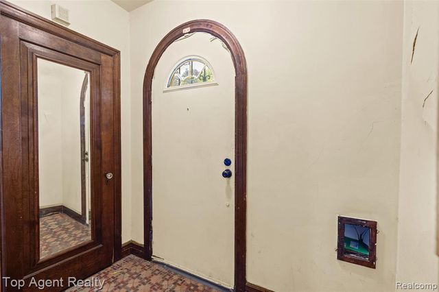 14529 Grandmont Avenue, Detroit, MI 48227