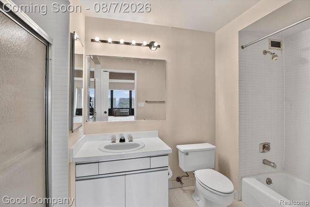 5000 Town Center 1402, Southfield, MI 48075