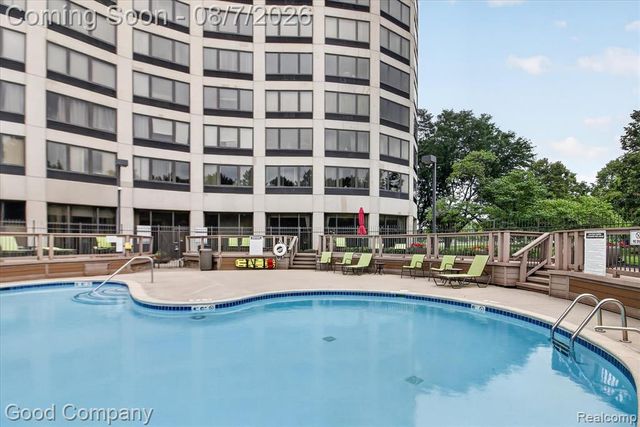 5000 Town Center 1402, Southfield, MI 48075